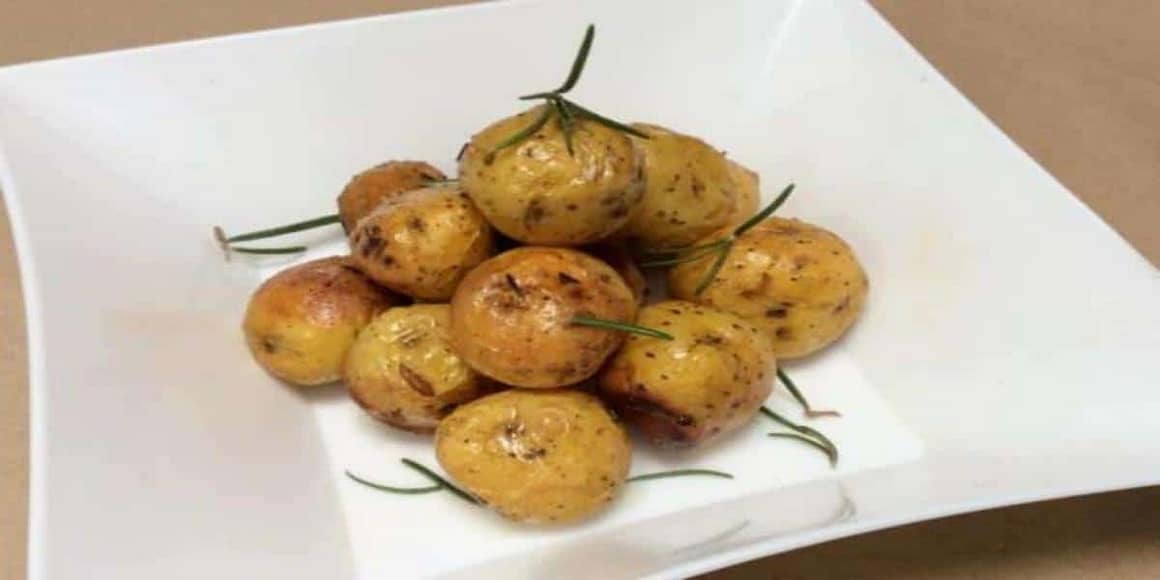 Batatas Assadas no Forno com Ervas Aromáticas