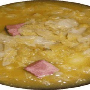 Sopa de Grão com Couve Lombarda