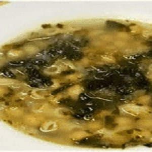 Sopa de Grão com Espinafres à Alentejana