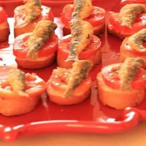 Tapas de Petinga e Tomate