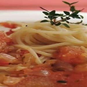 Esparguete com Molho Rústico de Tomate