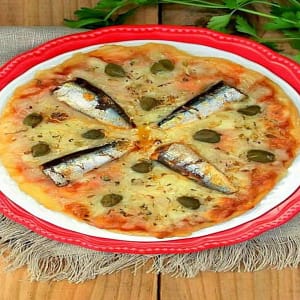 Pizza de Petingas em Escabeche