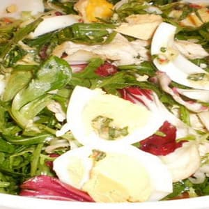 Salada Aromática de Frango