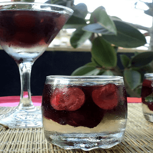 Gelatina de Vodka com Cerejas